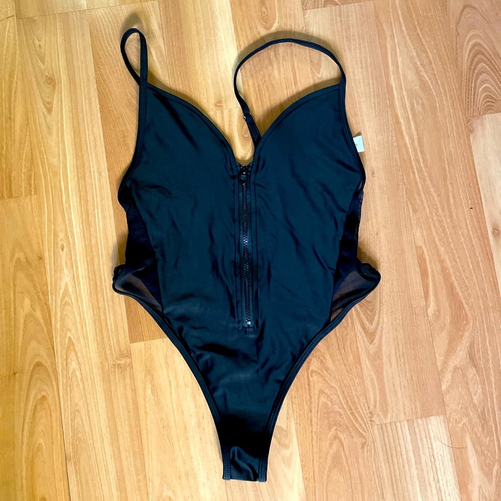Black sexy leotard/swimsuit size small! #nwot